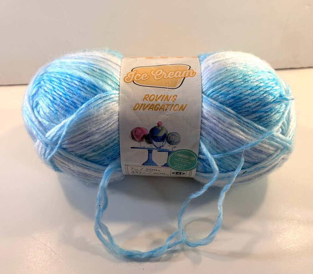 Lion Brand Ice Cream Roving Divagation Yarn Capri 7oz